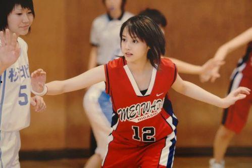 吃瓜爆料篮球女孩视频,揭秘网络爆红背后的故事 第3张 吃瓜爆料篮球女孩视频,揭秘网络爆红背后的故事 第3张